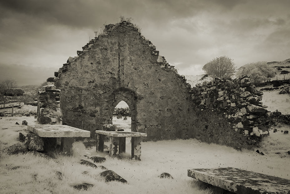 Kilcar old church and graveyard
