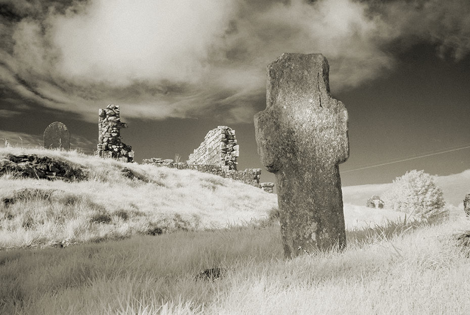 Banagher Old Church, Cross