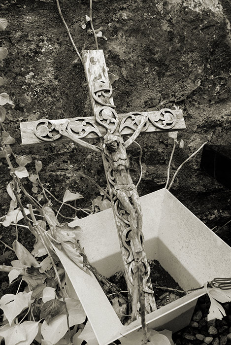 Creevelea Abbey, wooden cross