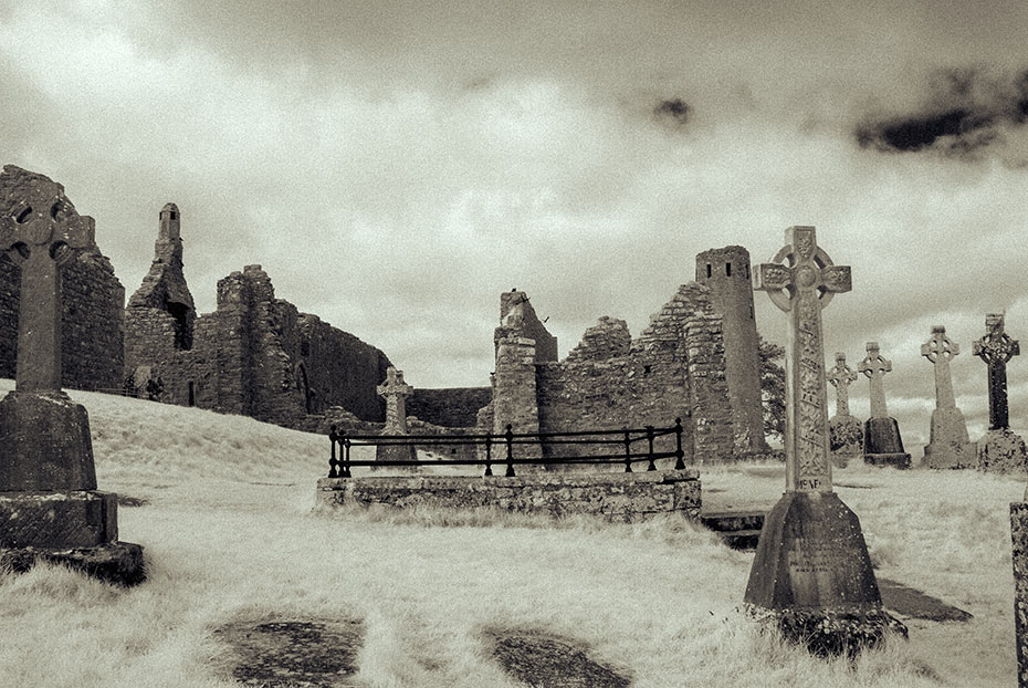 Clonmacnoise monastic settlement ruins
