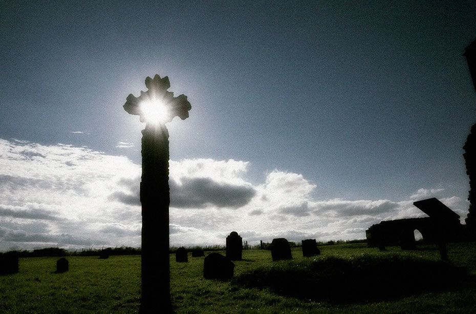 devenish-cross-1