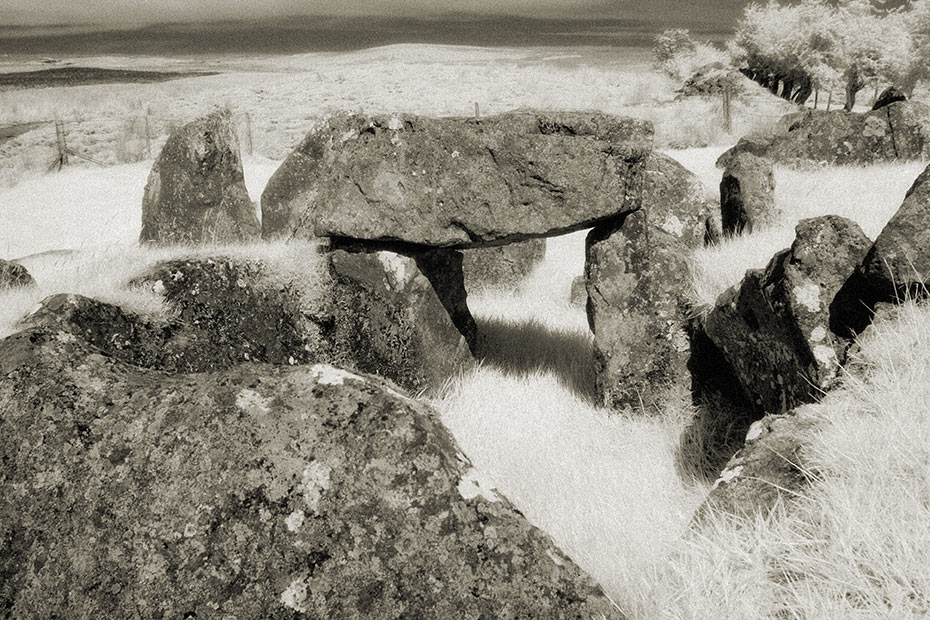 Knockoneill Court Tomb