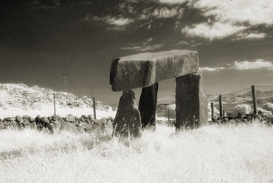 legananny-dolmen-2