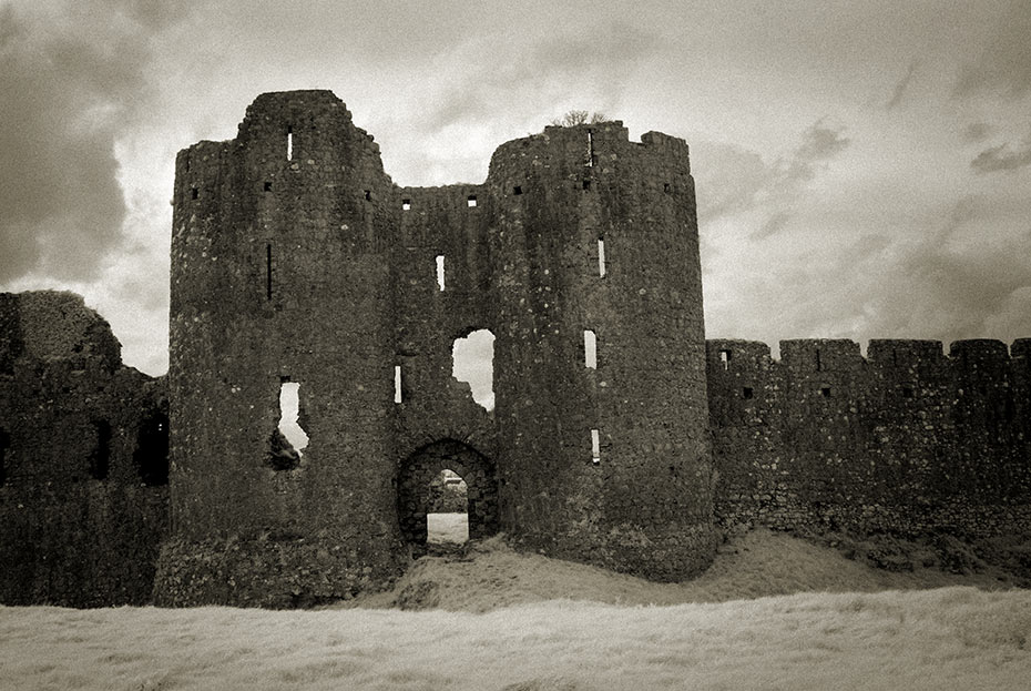 Roche Castle)