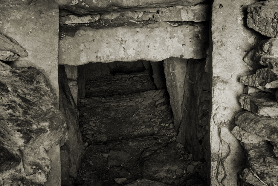 Carrowkeel Cairn K entrance