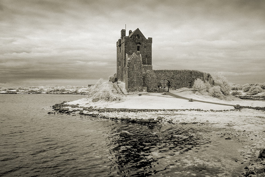 Dunguaire Castle