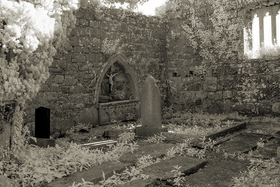 Old Kiltartan Church and Graveyard