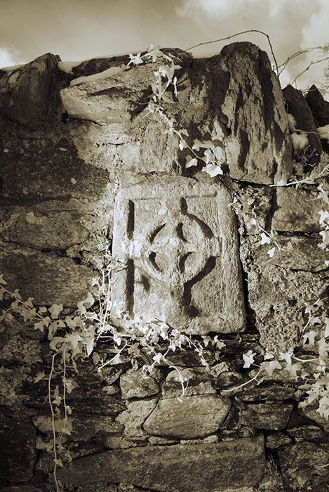 Small Fahan Cross