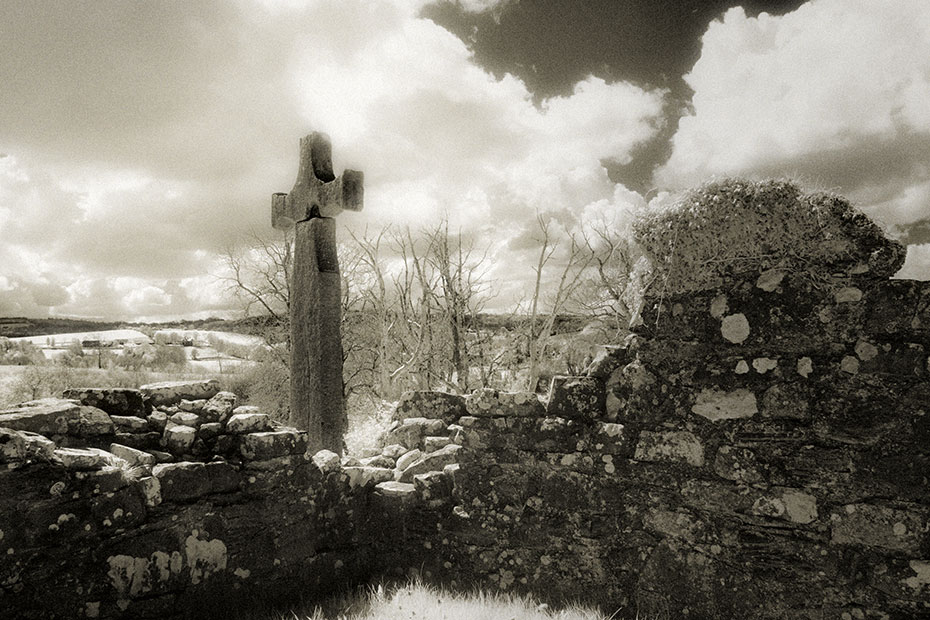 Inishmacsaint High Cross