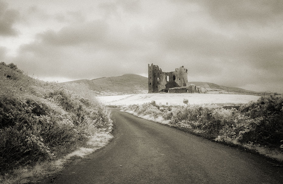 Ballycarbery Castle