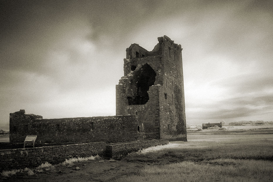 Carrigafoyle Castle