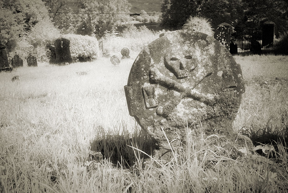 Galloon gravestones