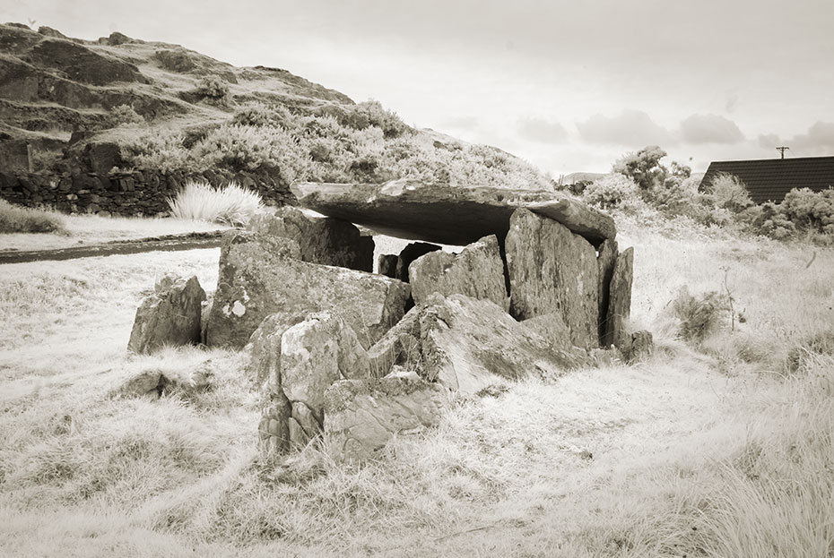 Srahwee Wedge Tomb