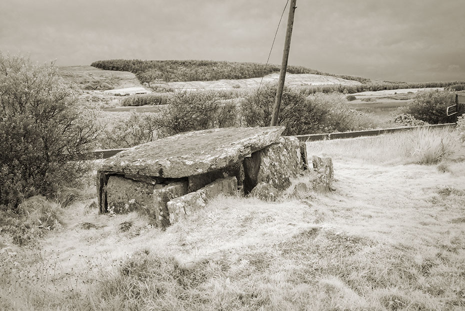 Srahwee Wedge Tomb